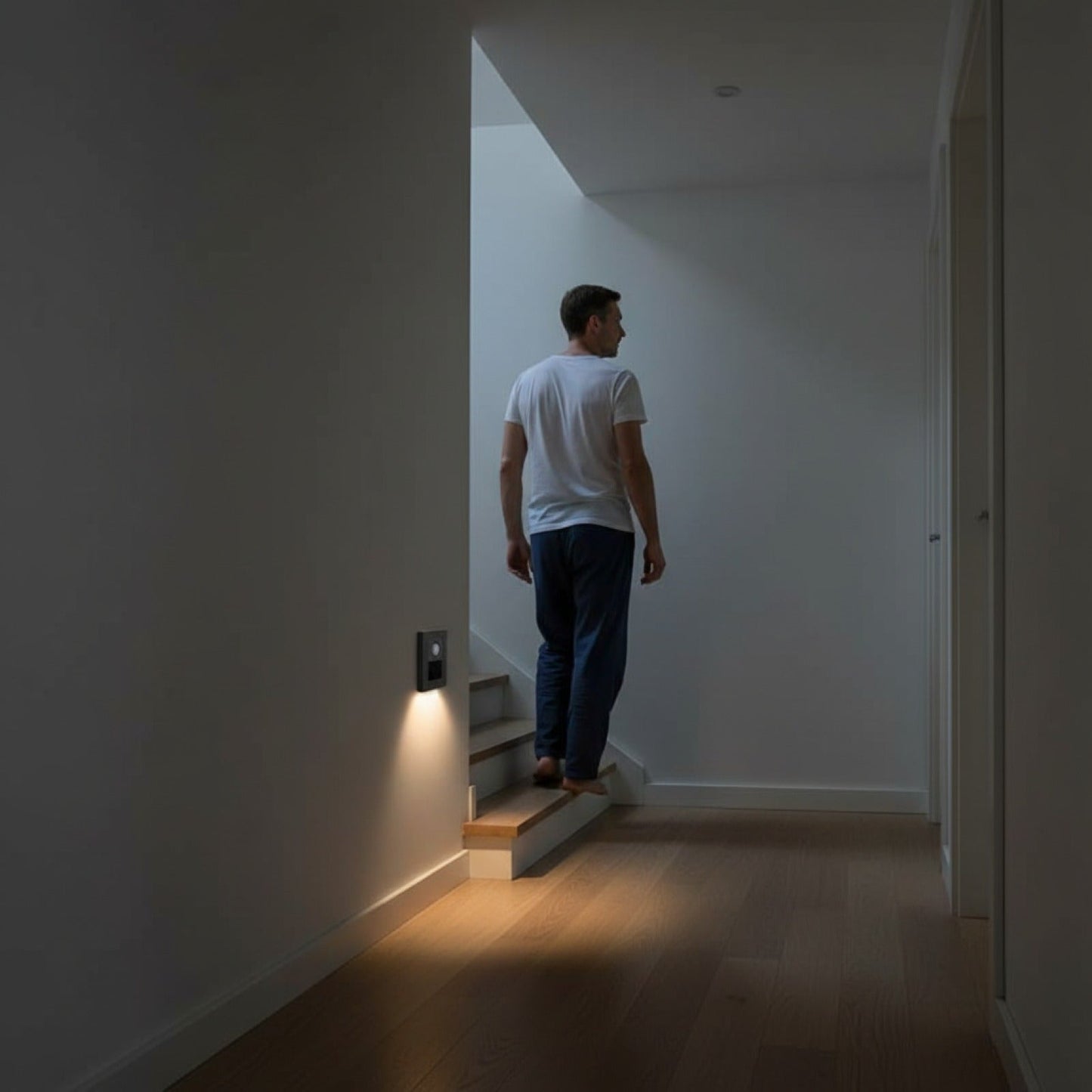 Veilleuse LED Murale avec Détecteur de Mouvement et Luminosité AC 110-240V