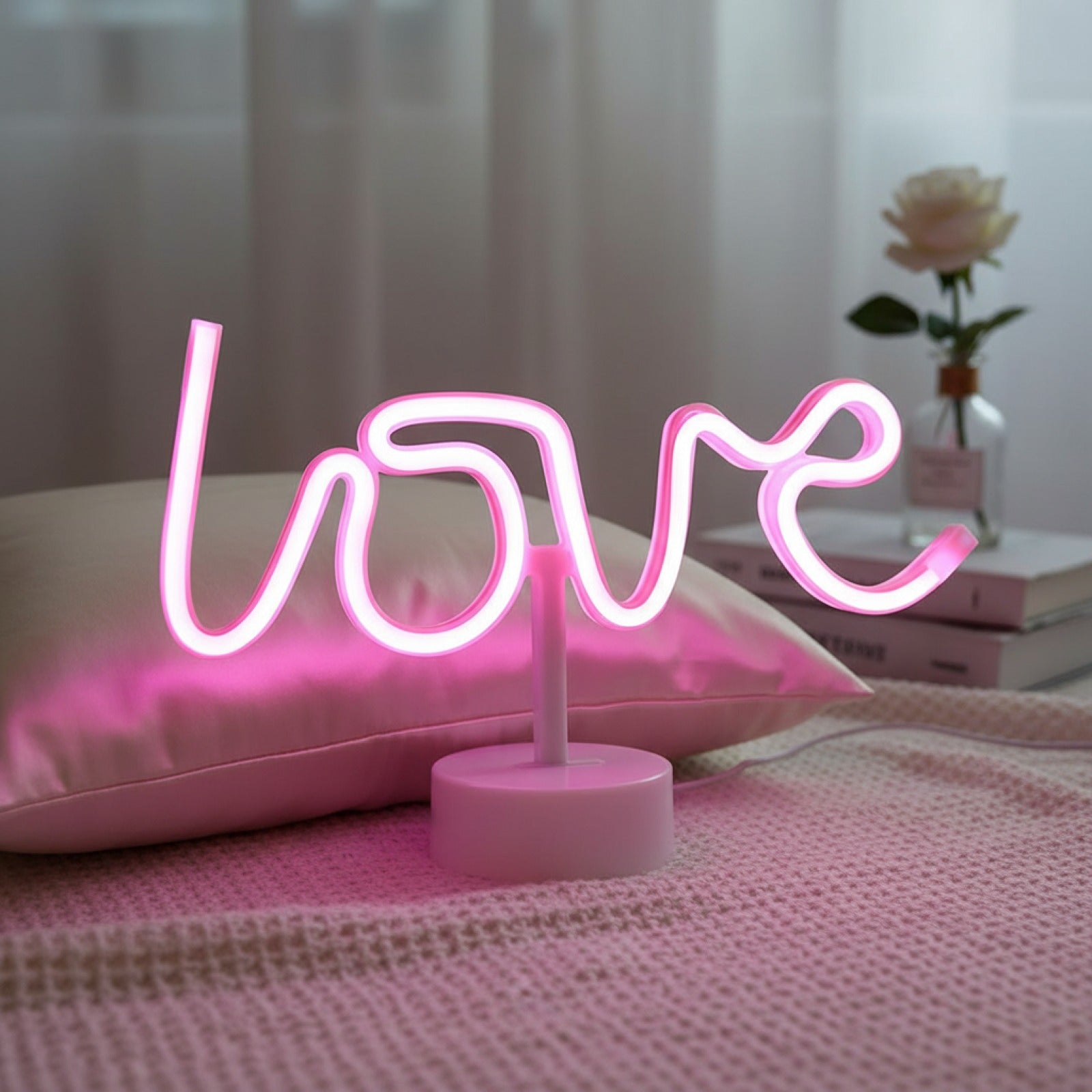 Veilleuse Néon LED "Love" USB/Batterie pour Décoration de Chambre, Fête, Mariage - Idée Cadeau Saint-Valentin